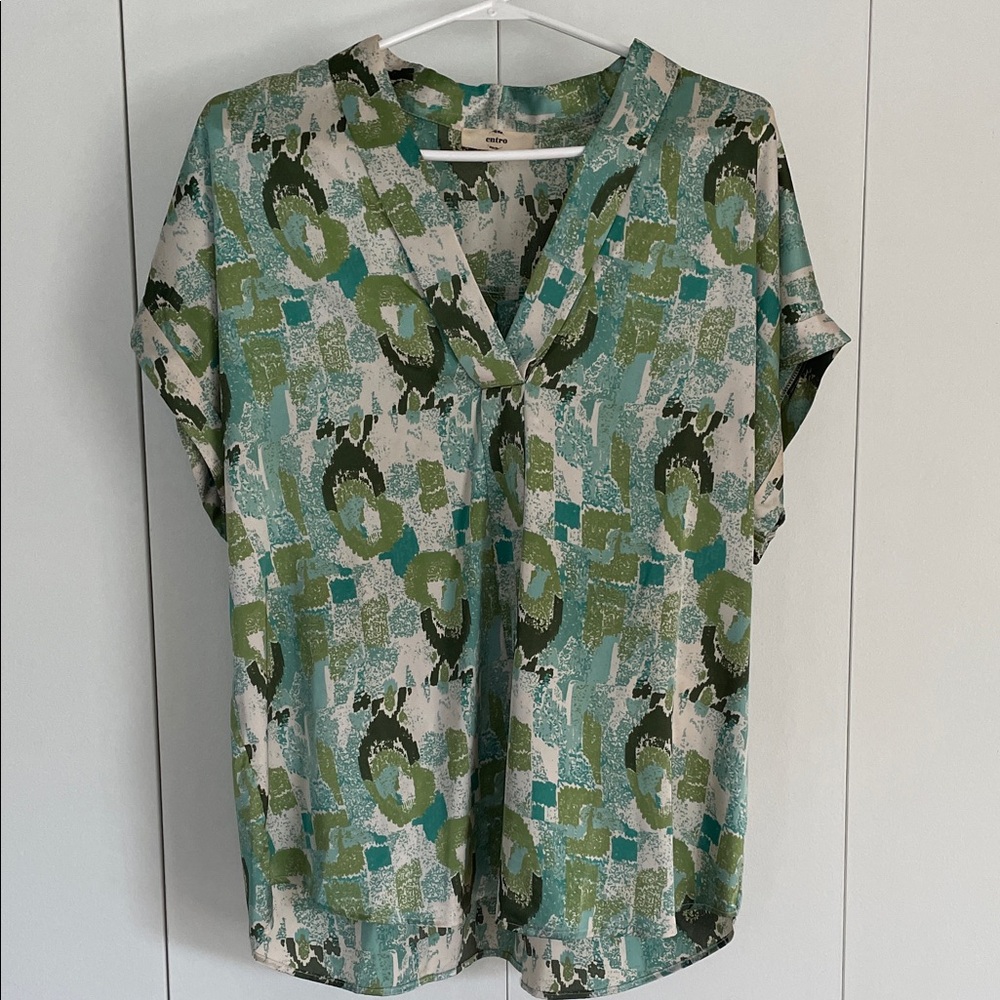 Entro Women’s Large Green Abstract Satin V-Neck Blouse Dolman Sleeve Top